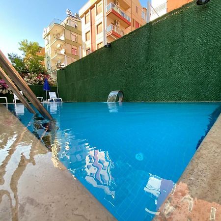 London Otel Анталия Екстериор снимка
