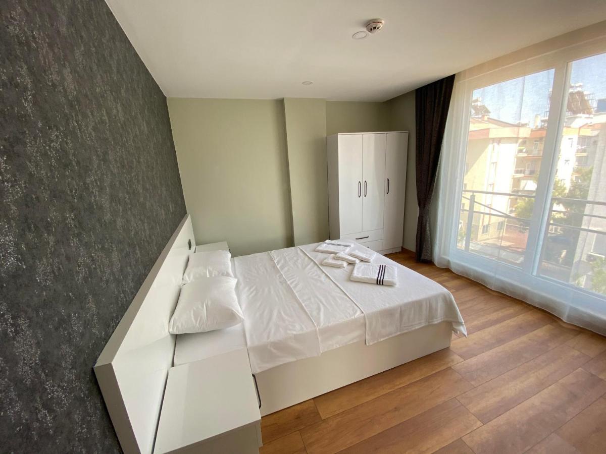 London Otel Анталия Екстериор снимка